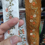 4.3-5cm Width Embroidered Flowers Lace