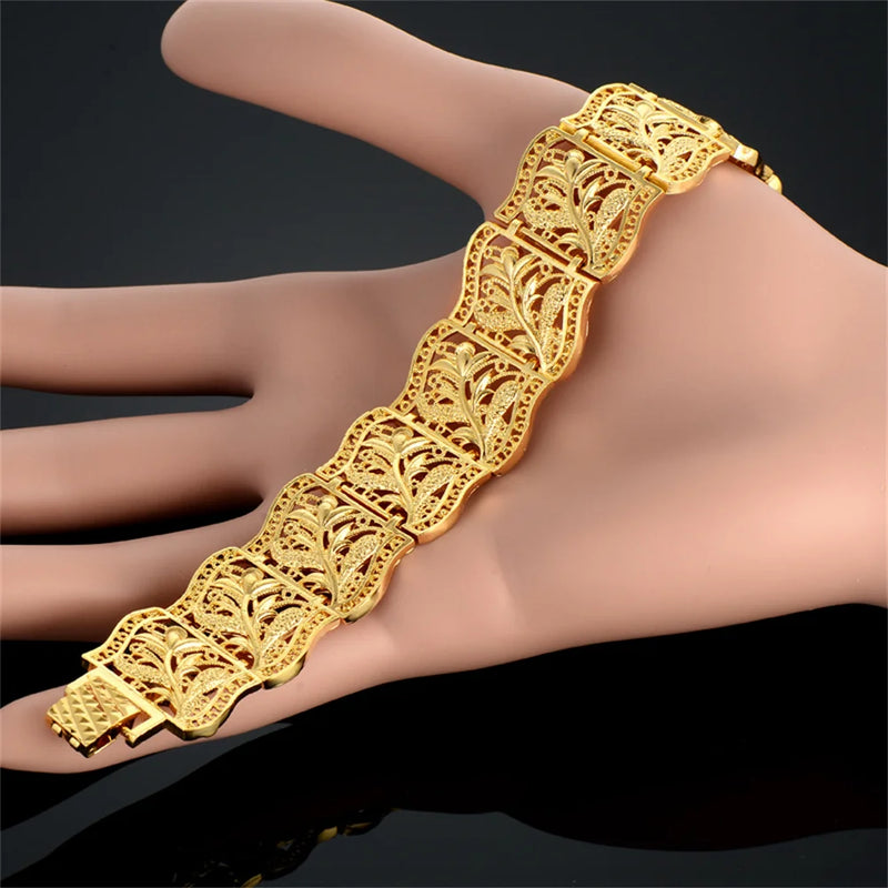 20MM Leaf Flower Pattern Chunky Big Bracelet