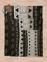 New Hand drawn African mud design Throw Blanket