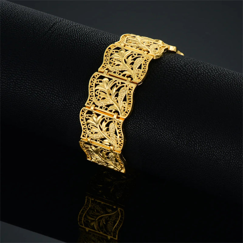 20MM Leaf Flower Pattern Chunky Big Bracelet