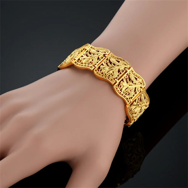 20MM Leaf Flower Pattern Chunky Big Bracelet