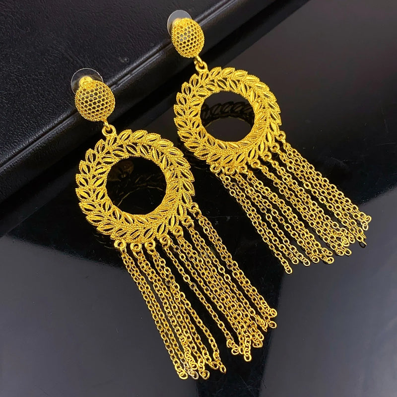 Women Design Tassel Drop Earrings